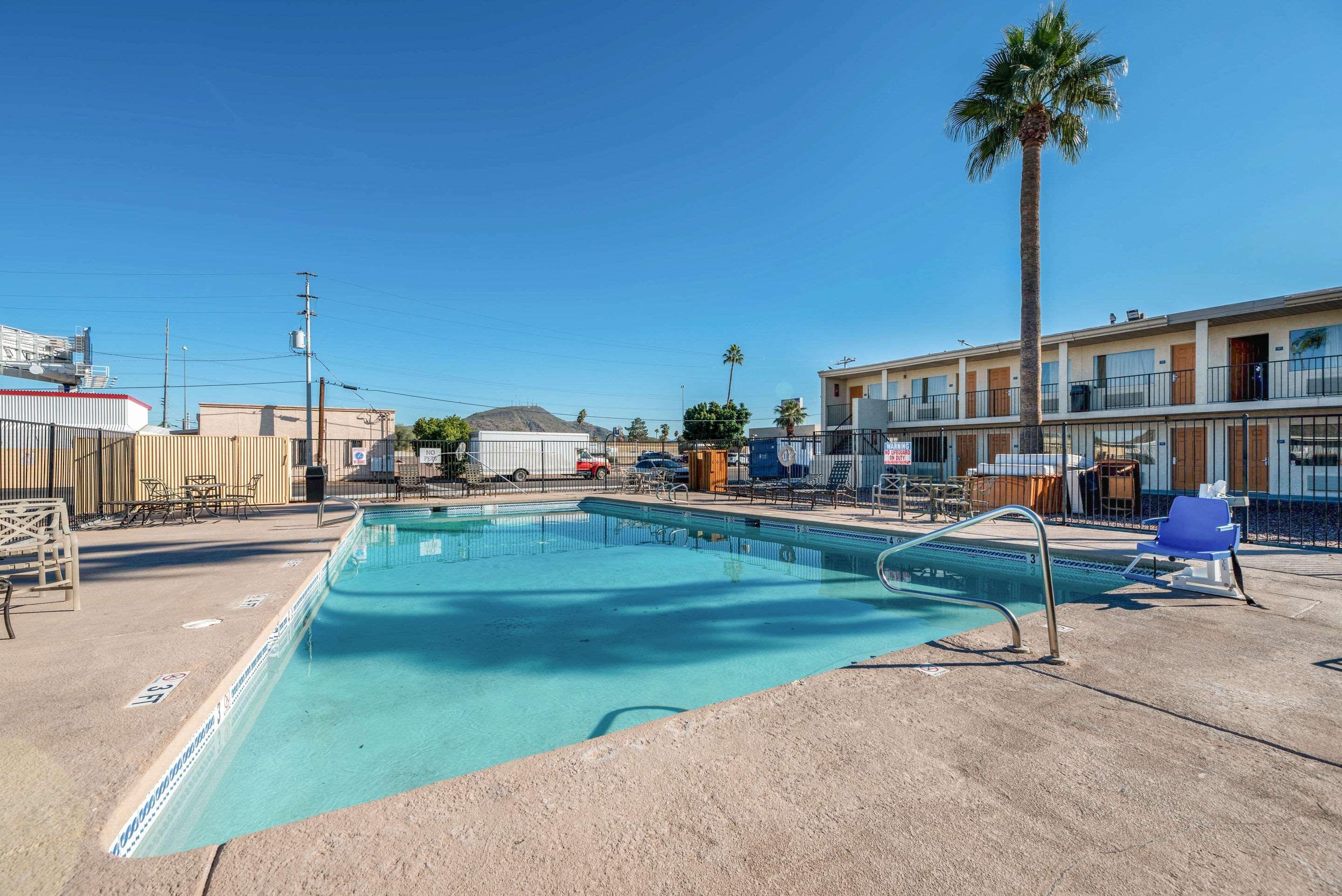 Econo Lodge Phoenix