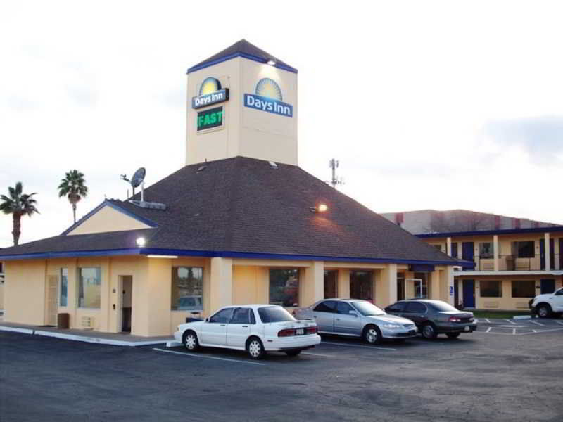 Lodge Econo *